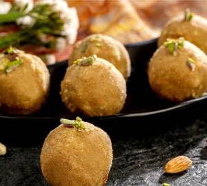 Aata Ladoo ( Desi Ghee)