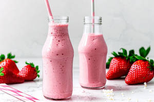 Strawberry Milkshake [Glass Bottle]