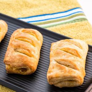 Paneer puff                                                              