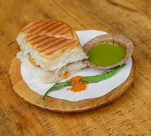 Butter Vada Pav