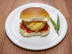 Schezwan Vada Pav