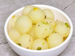 Small Rasgulla