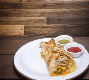 Double Egg With Paneer Roll