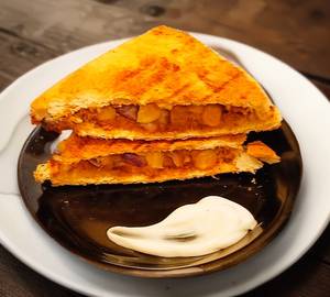 Cheesy Sweetcorn Sandwich