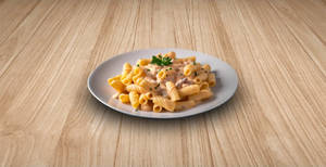 White Alfredo Penne Pasta