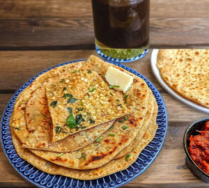 Panner Parantha (With Pickle)
