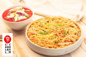 Veg Nanking Noodles And Potato Hot Garlic