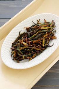 Kurkuri Bhindi
