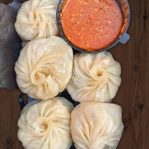 Veg momo's steam