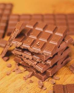 Praline Chocolate Bar  (1 Pc)
