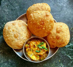 Kachori Aloo Sabzi 2pc