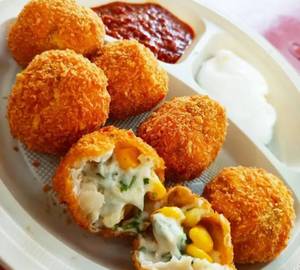 Crunchy paneer momos (8 pc)