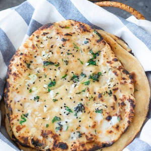 Tandoori Garlic Roti