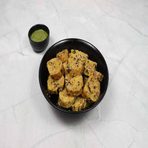 Steam Muthia with Green Chutney