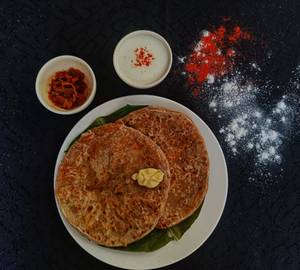Stuffed Paneer Paratha (2Pcs)