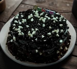 Eggless Chocolate Chocochip Cake 500 Gram
