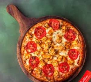 Tomato Paneer Pizza