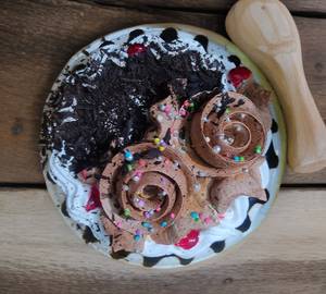Black Forest 500G Eggless