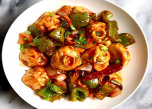 Paneer Momo Hot Garlic - Gravy - 8 Pcs