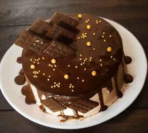 Special Eggless Chocolate Cake (550 Gms)