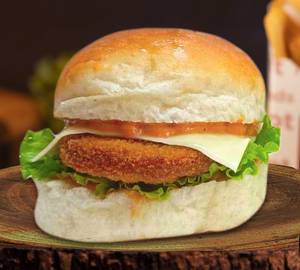 Cheesy Chicken Burger