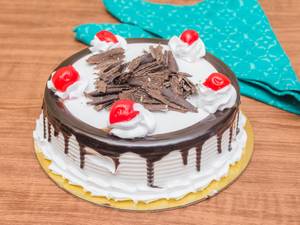 Eggless Black Forest Pastry Cake (1 Kg)                                                                          