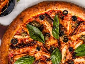 Pesto Chicken Pizza