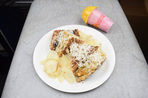 Tandoori Paneer Sandwich [2 Slices] + Strawberry Milk Shake