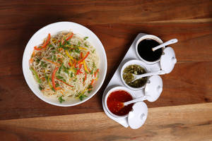 Veg Hakka Noodles