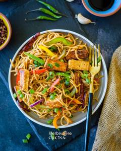 Paneer noodles             