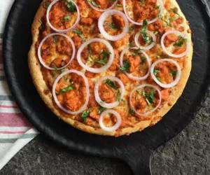 Mutton Seekh Kebab Pizza [8 Inches]