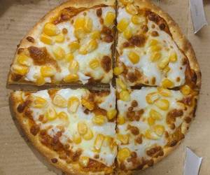 Diced Cheese And Corn Pizza