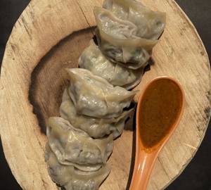 Special pork momos