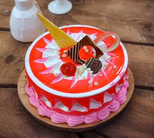 Strawberry choco chips cake [500gms]