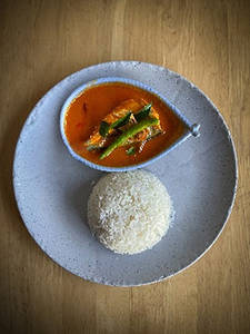 White Rice + Fish Bangada (half Piece)