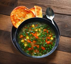 Veg clear soup