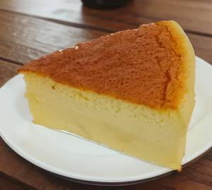Japanese Cheese ( Baked ) Pastry [ 1 Pc ]
