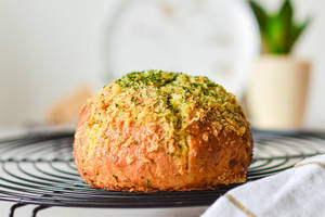 Eggless Korean Cream Cheese Garlic Bread [140 grams]