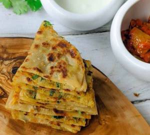 Aalo Paratha With Achar