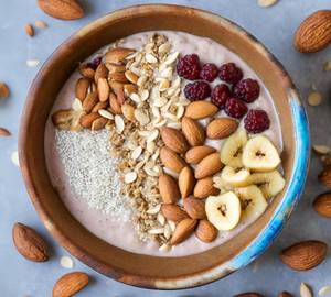 Healthy Dry Fruit Smoothie Bowl