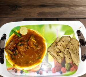 Chicken Curry (500 Ml 2 Pcs) With 4 Tawa Paratha