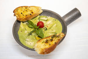 Pasta In Pesto