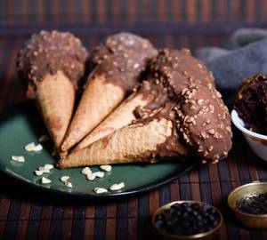 Vanilla Choco Chip Cones (Nutty Buddy)