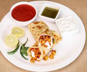 Paneer Malai Tikka Roll