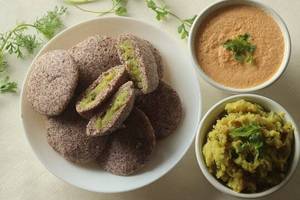 Healthy Ragi Stuffed Idli [ Full Of Protein ]