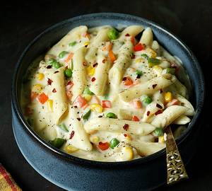 White sauce pasta