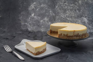 Classic New York Style Cheesecake