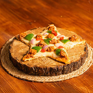 Mughlai Paneer Pizza