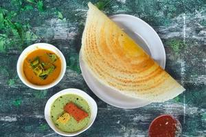 Butter Paneer Dosa