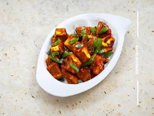 Chilli Paneer Dry (6 Pieces)